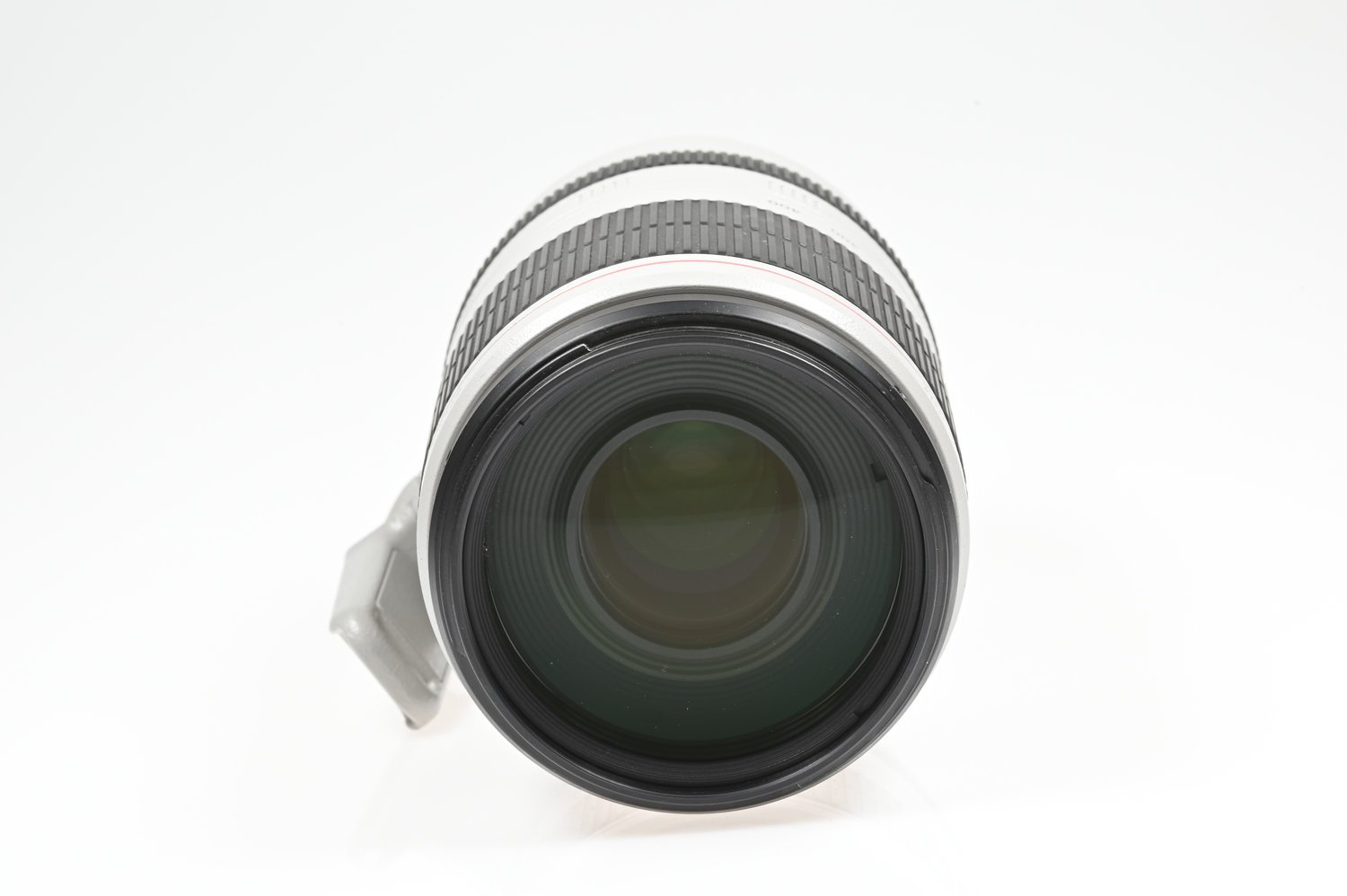 Gelegenheit Canon EF 100-400/4,5-5,6 L IS II USM + Canon ET-83D Gegenlichtblende + Canon Nylontasche Zustand A