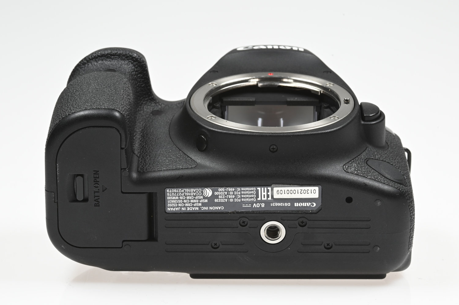 Gelegenheit Canon EOS 6D Mark II Gehäuse + Canon EP-EX15II Okularverlängerung + Ravpower Zubehör Zustand A-