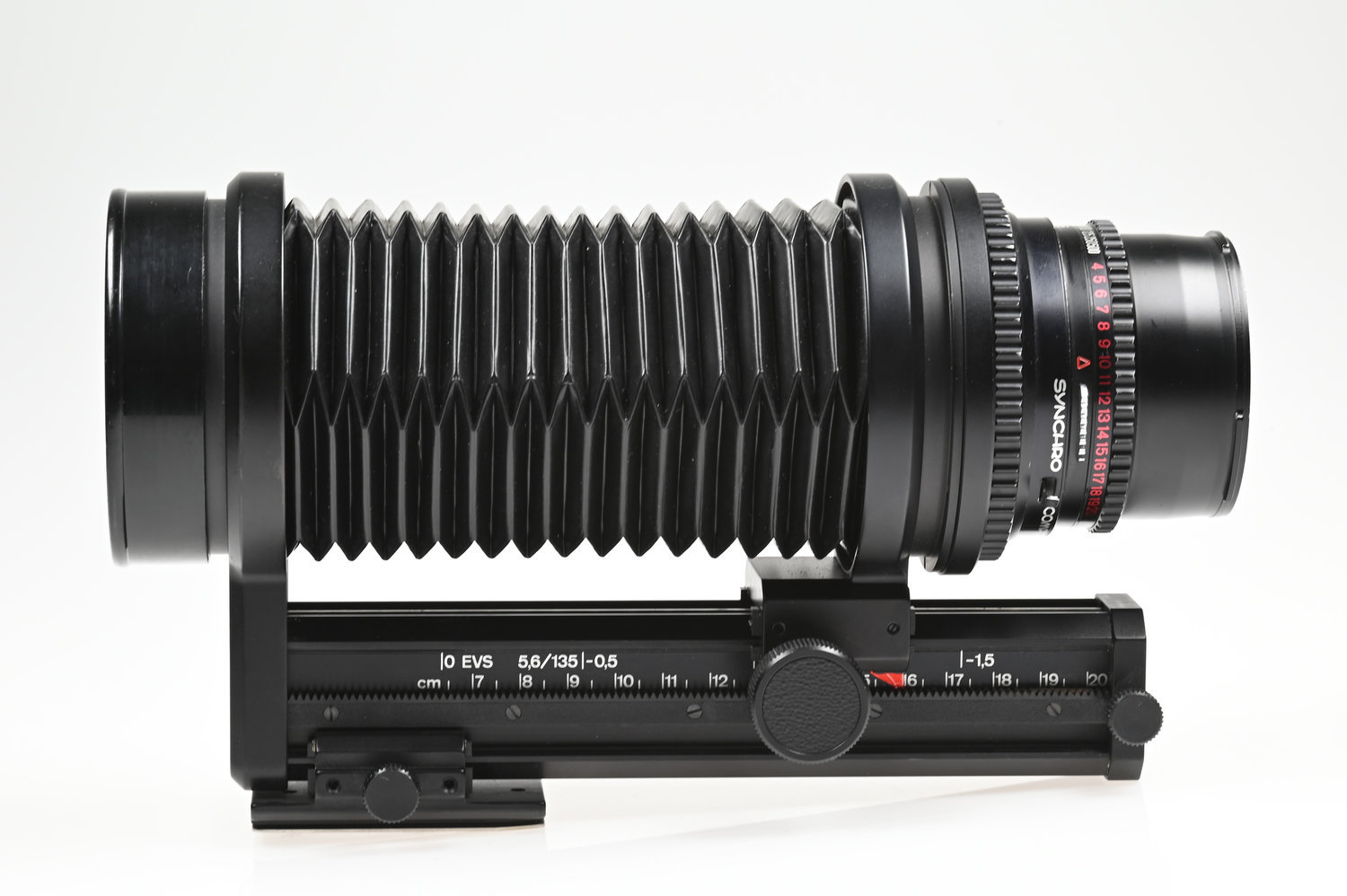Gelegenheit Hasselblad Carl Zeiss S-Planar 135/5,6 T* + Hasselblad Balgengerät Zustand A-