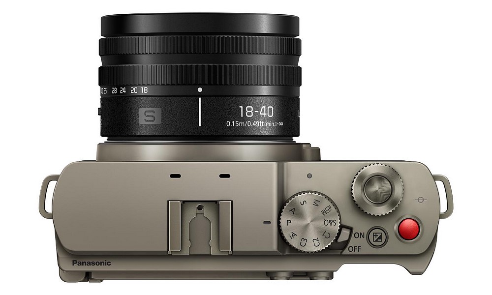 Panasonic DC-S9 Titanium/Black + S 18-40/4,5-6,3 Ser
