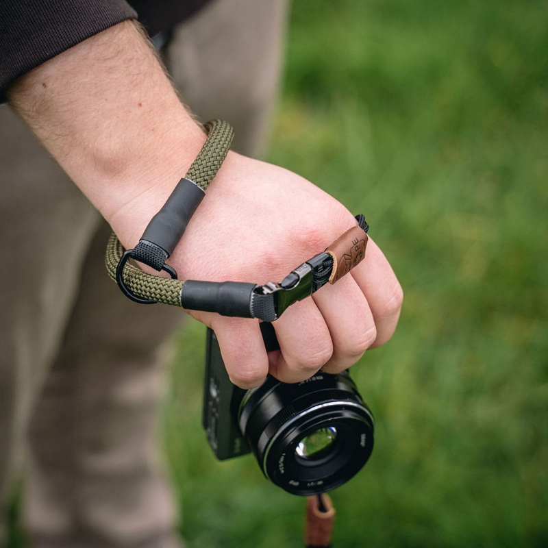 Kamera Handschlaufe “The Loop” aus Kletterseil Military Olive 4260572670940