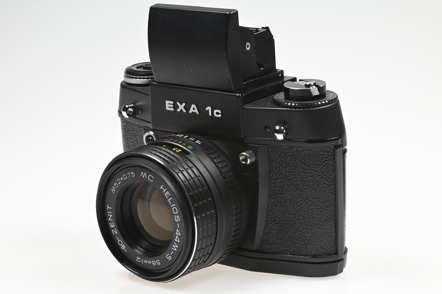 Gelegenheit Exa 1c Gehäuse +  Zenit Helios 58/2,0 MC Zustand A-