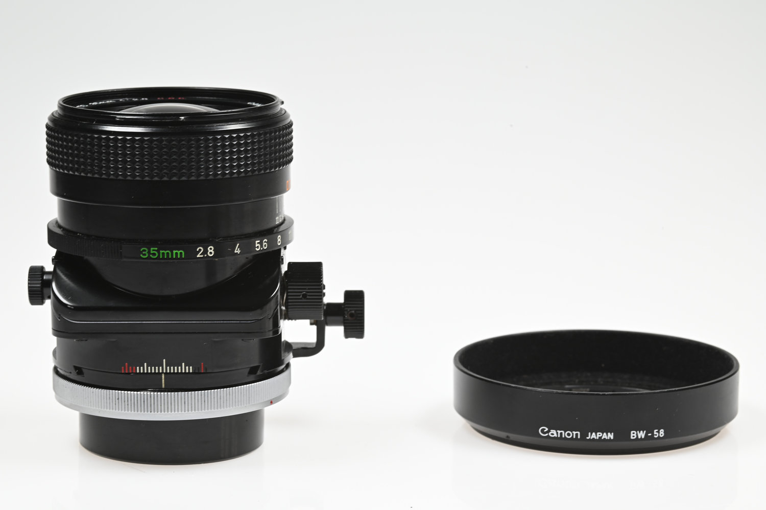 Gelegenheit Canon TS 35/2,8 S.S.C. (Tilt + Shift) + Canon BW-58 Gegenlichtblende Zustand A-