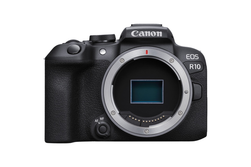 Canon Eos R10 + RF-S 18-45 IS STM 4549292189773