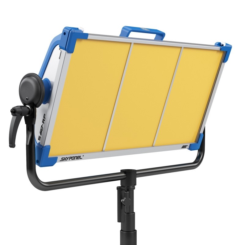 Arri S60-RP 3,200 K MAN blue/silver Schuko 9111000070694