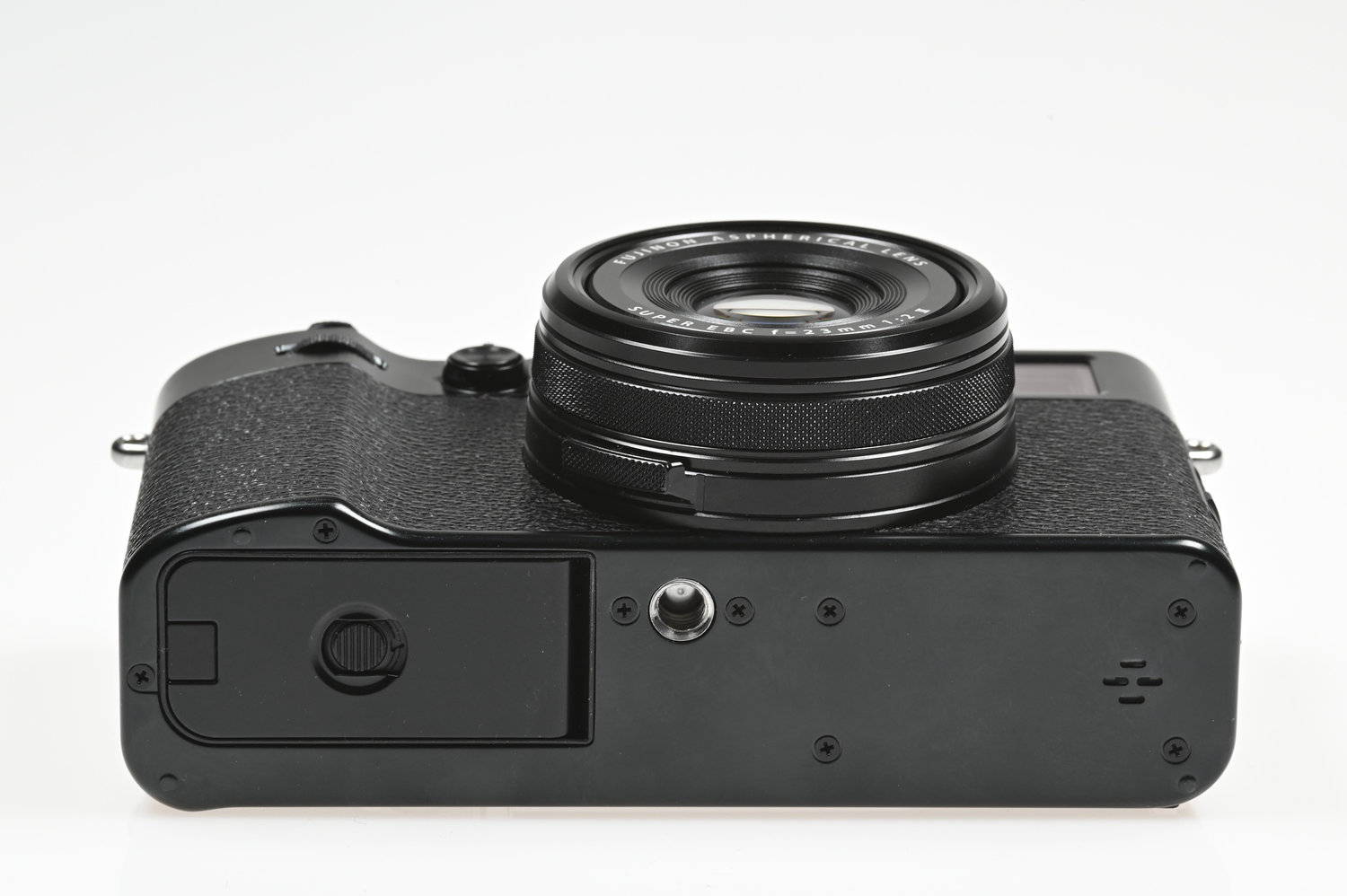 Gelegenheit Fujifilm X100 VI  Gehäuse + Fujifilm BC-W126S Ladegerät + Fujifilm Zubehör Zustand A-
