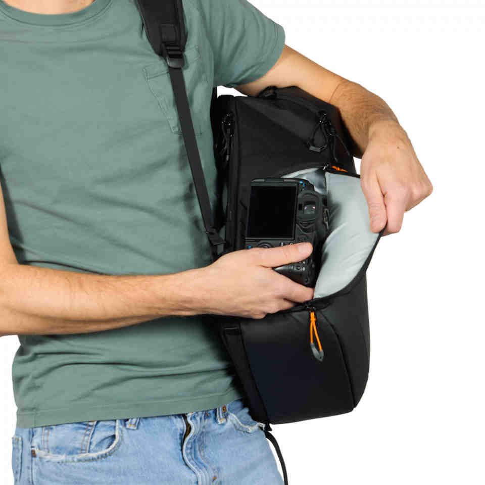 Lowepro Fastpack BP 150 AW IV, schwarz Foto Kamerarucksack