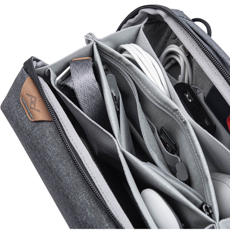Peak Design Tech Pouch - Charcoal ( Dunkelgrau ) -Organizer-Tasche 0818373022402