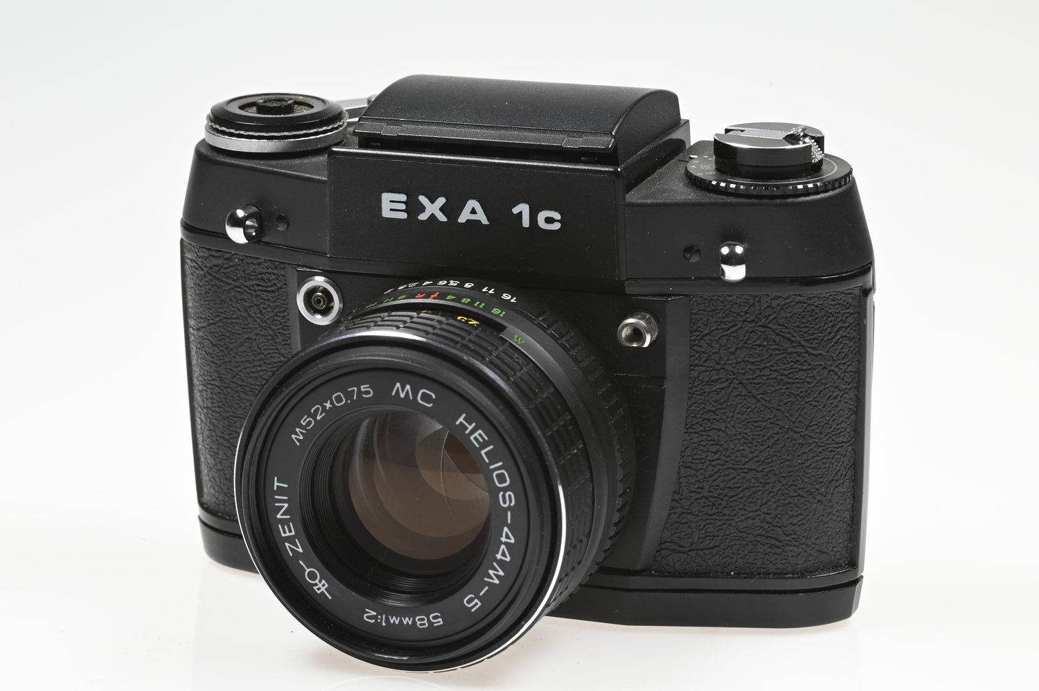 Gelegenheit Exa 1c Gehäuse +  Zenit Helios 58/2,0 MC Zustand A-