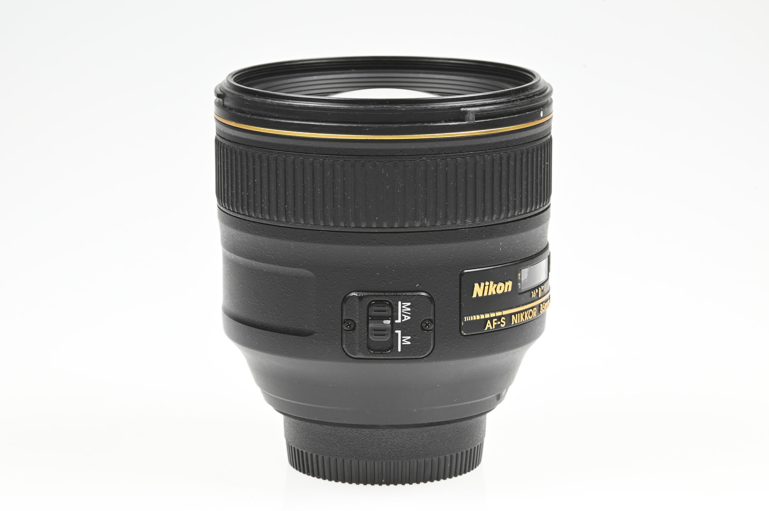 Gelegenheit Nikon AF-S 85/1,4 G IF + Nikon HB-55 Gegenlichtblende + Nikon Schutzbeutel Zustand A-