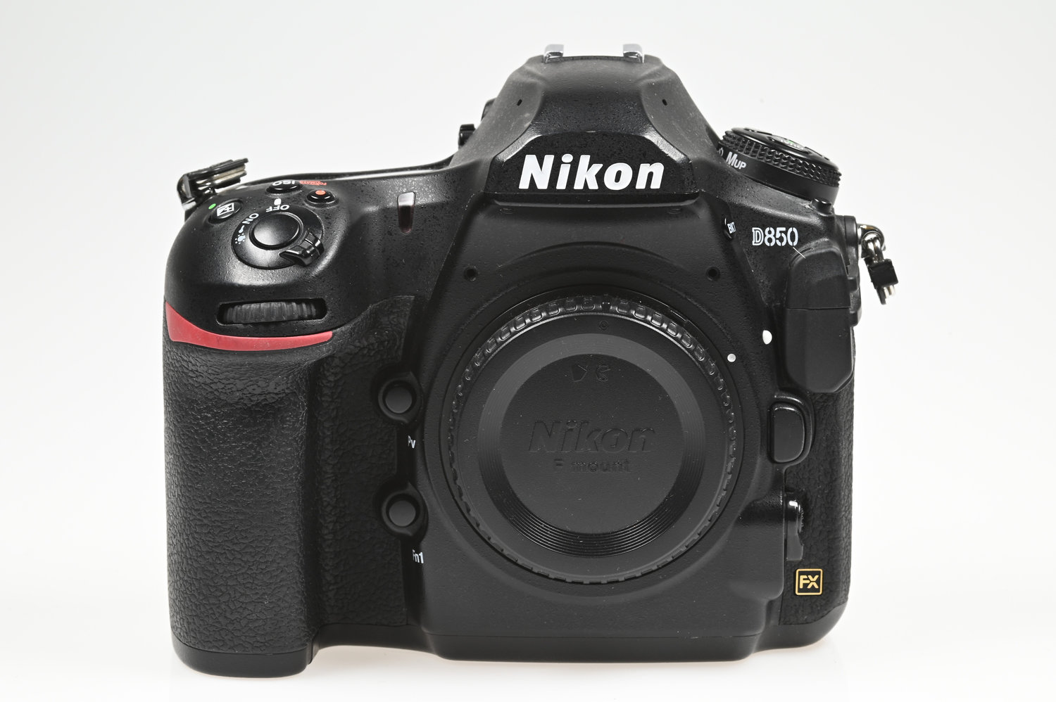 Gelegenheit Nikon D850 Gehäuse + Nikon Zubehör Zustand B+