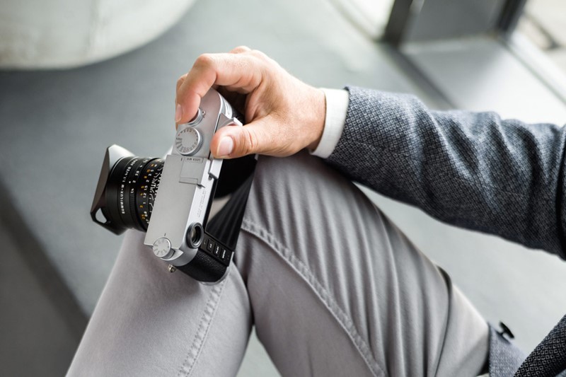 Leica Daumenstütze für M10 und M11, silber 4022243240155