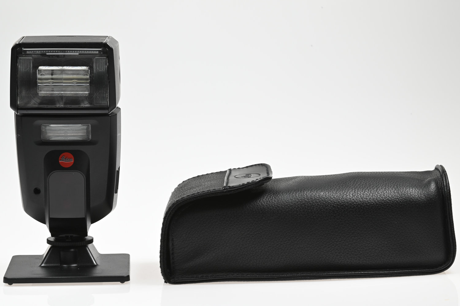 Gelegenheit Leica SF 58  Systemblitzgerät + Leica Ledertasche Zustand B+