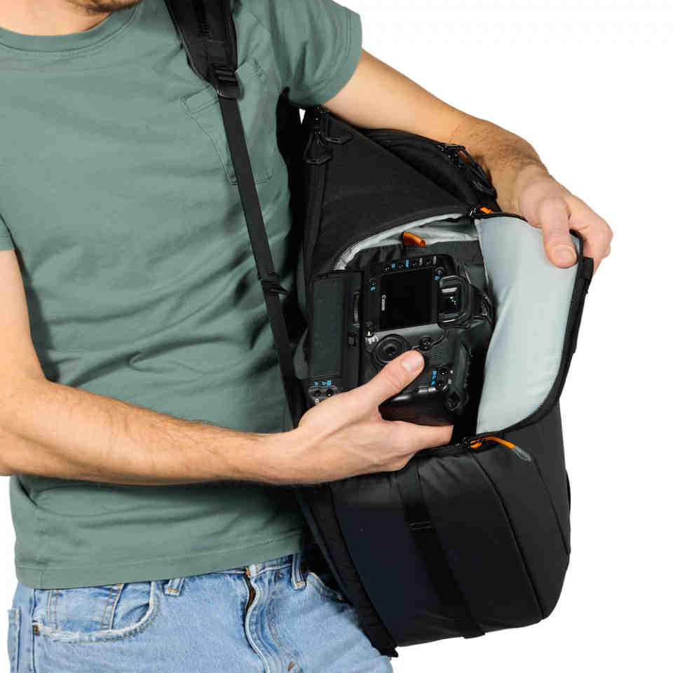 Lowepro Fastpack BP 450 AW IV, schwarz Foto Kamerarucksack