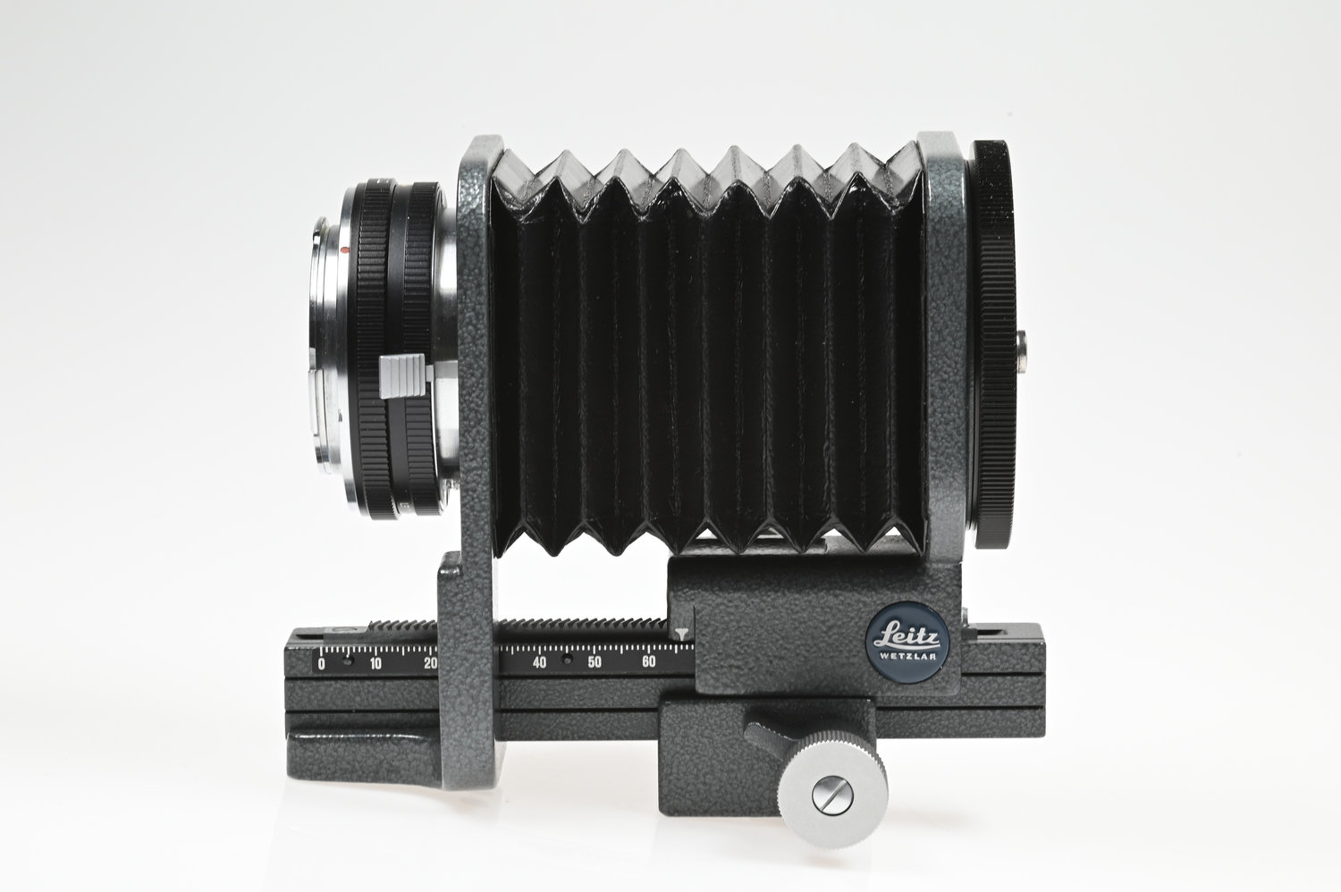 Gelegenheit Leica / Leitz Balgengerät (Leitz Nr.: 16556) + 4 Adapter (Leitz Nr.: 14127 /16596 /16469Y / 16558) Zustand A-