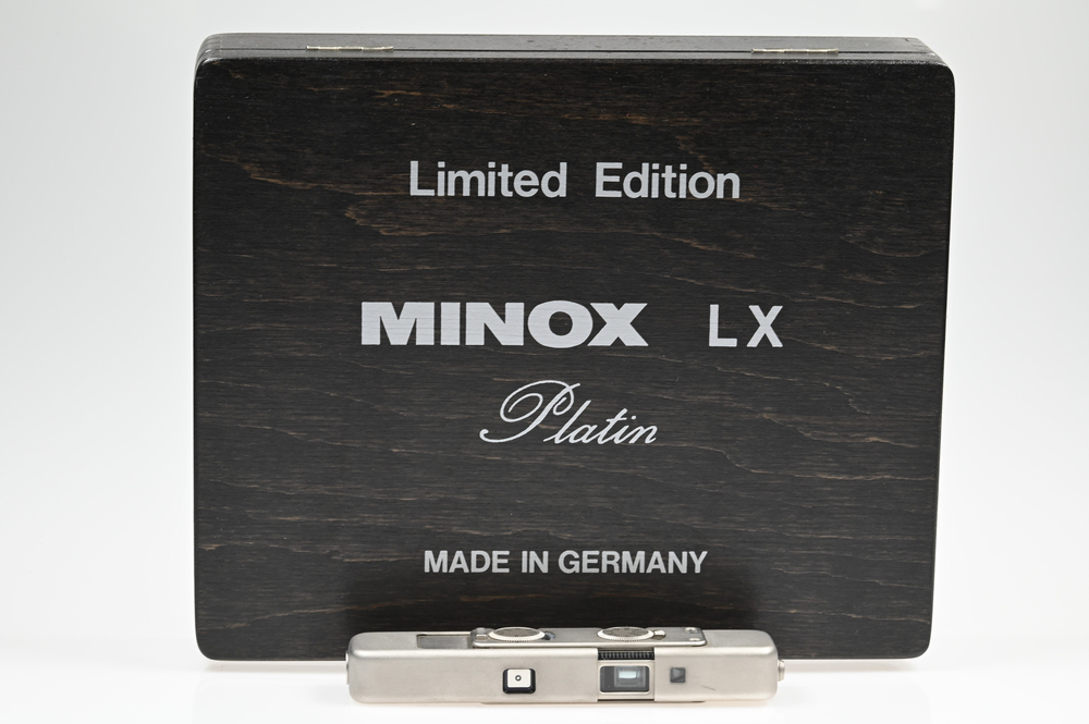 Gelegenheit Minox LX Limited Edition Platin 77/1000 + Minox Tragekette + Minox Holzbox Zustand B+