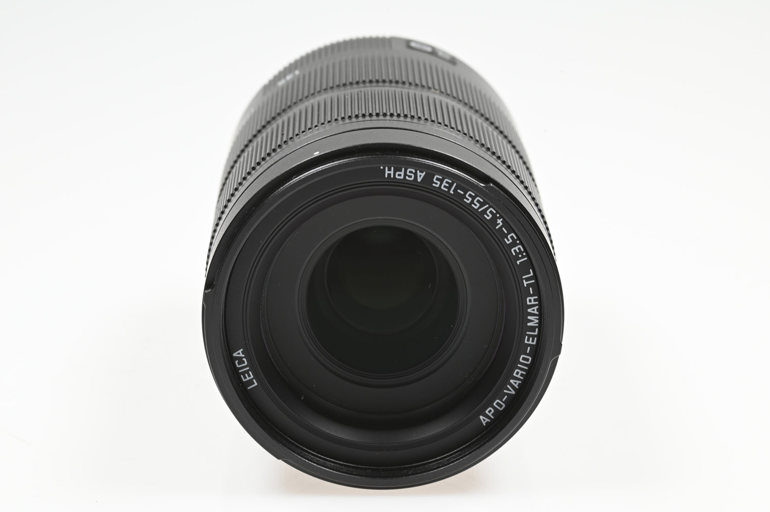 Gelegenheit Leica APO Vario Elmar TL 55-135/3,5-4,5 ASPH + Leica 12428 Gegenlichtblende + Leica Schutzbeutel Zustand A