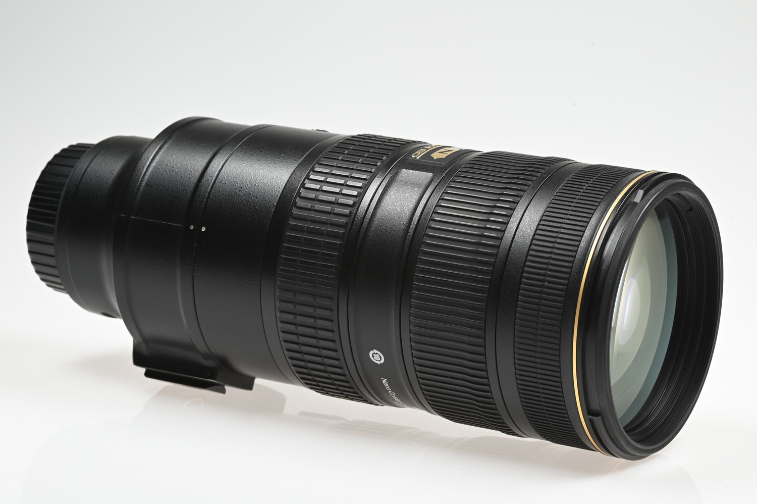 Gelegenheit Nikon AF-S 70-200/2,8 G ED VR II + Nikon HB-48 Gegenlichtblende + Nikon Nylontasche Zustand A