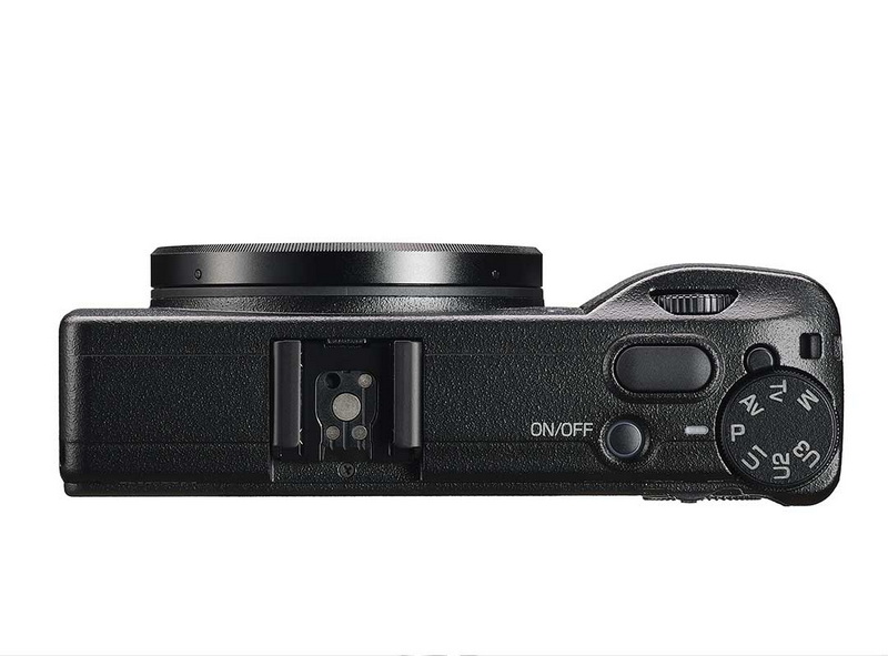 Ricoh GRIIIx 0027075303744