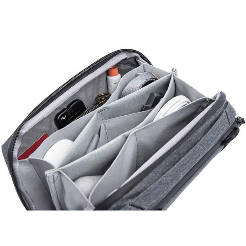 Peak Design Tech Pouch - Charcoal ( Dunkelgrau ) -Organizer-Tasche 0818373022402
