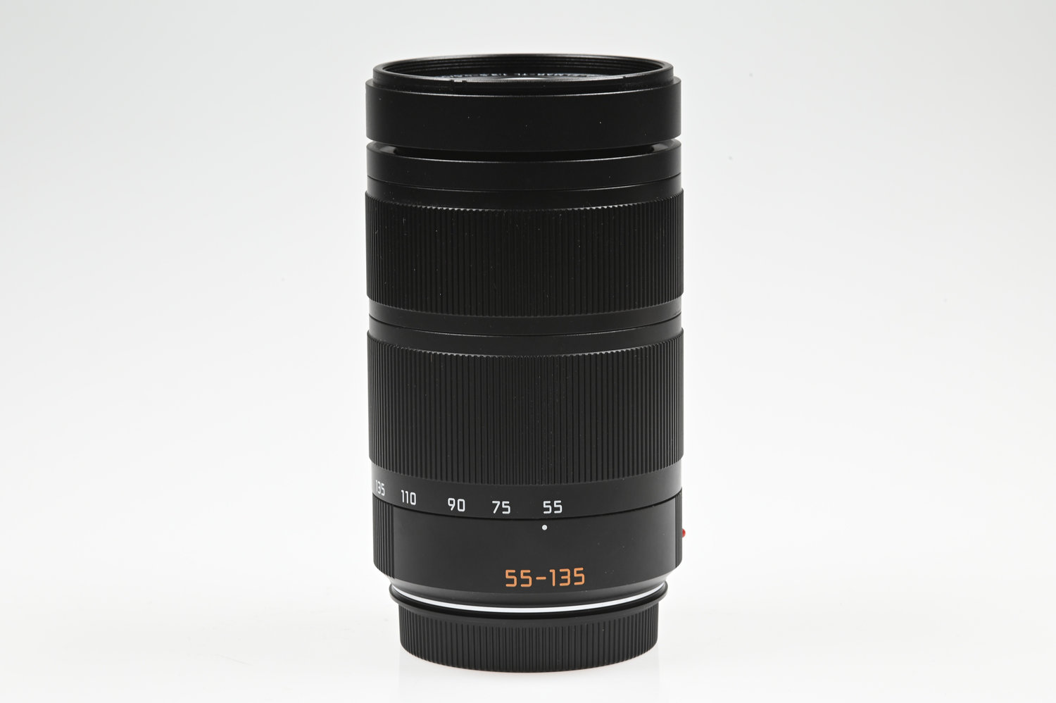 Gelegenheit Leica APO Vario Elmar TL 55-135/3,5-4,5 ASPH + Leica 12428 Gegenlichtblende + Leica Schutzbeutel Zustand A