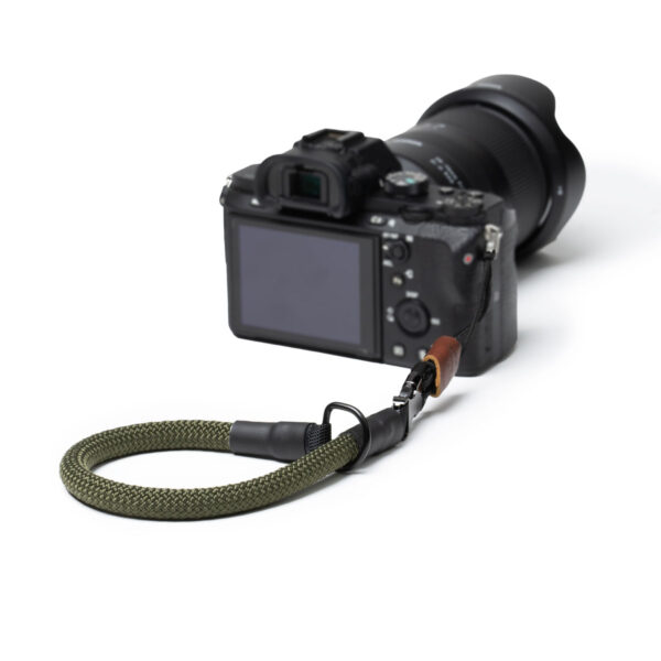Kamera Handschlaufe “The Loop” aus Kletterseil Military Olive 4260572670940