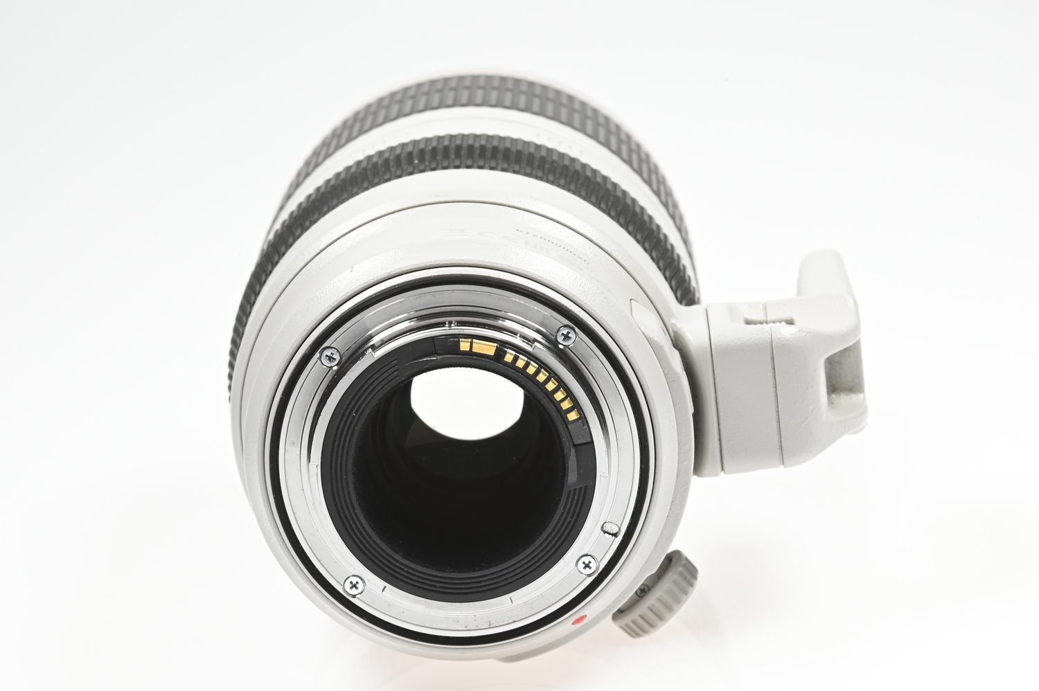 Gelegenheit Canon EF 100-400/4,5-5,6 L IS II USM + Canon ET-83D Gegenlichtblende + Canon Nylontasche Zustand A
