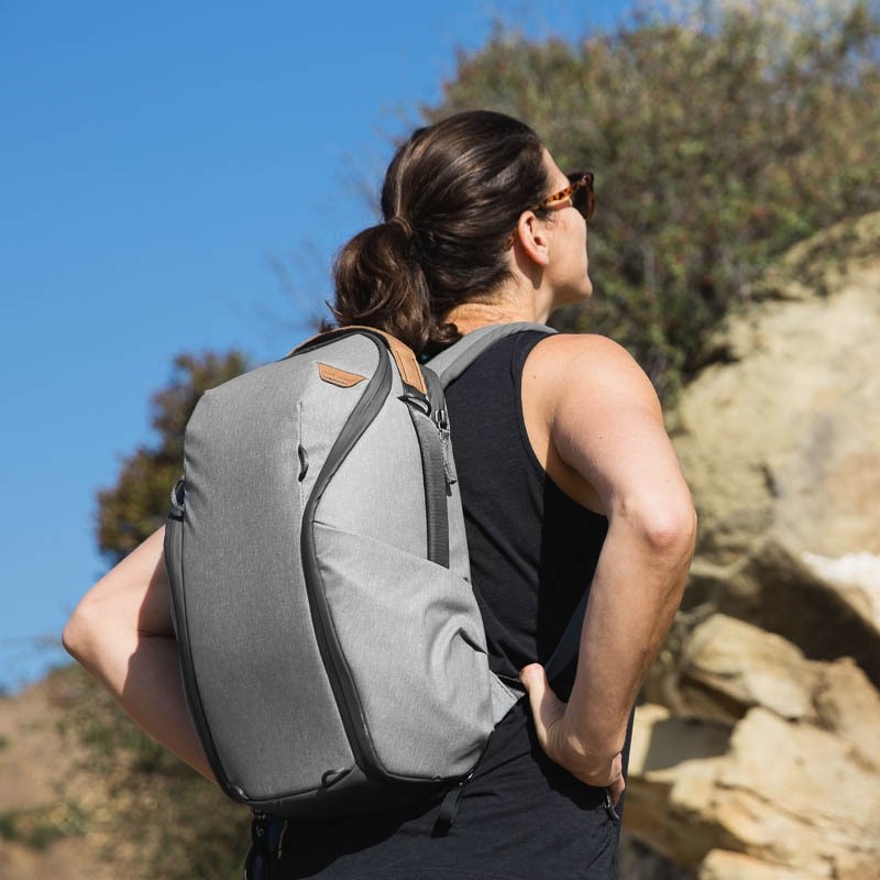 Peak Design Everday Backpack V2 Zip 15 Liter - Ash Hellgrau 0818373021498